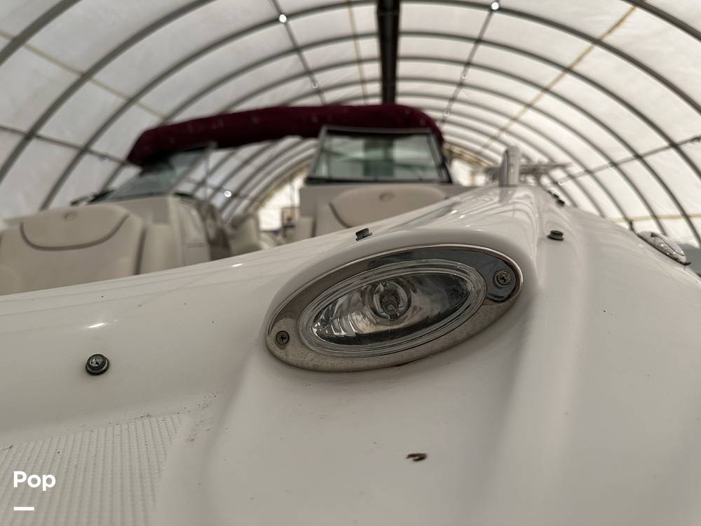 Slide: The Image of Crownline Boats 240 EX 2005 - 15085272