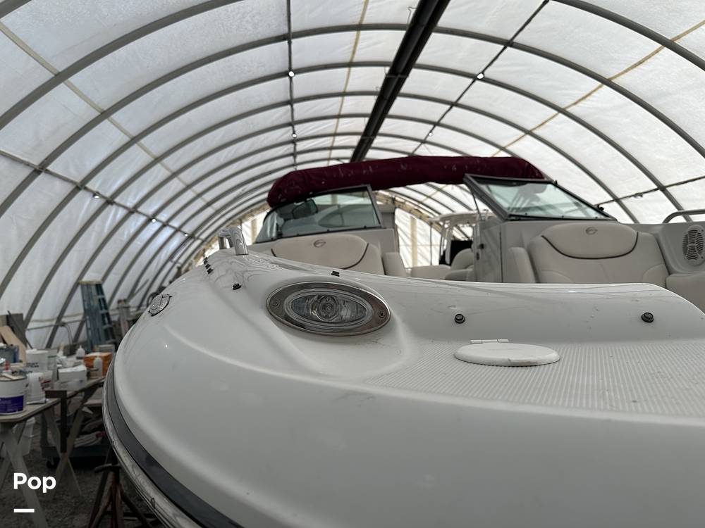 Slide: The Image of Crownline Boats 240 EX 2005 - 15085275