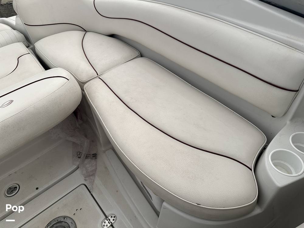 Slide: The Image of Crownline Boats 240 EX 2005 - 15085220