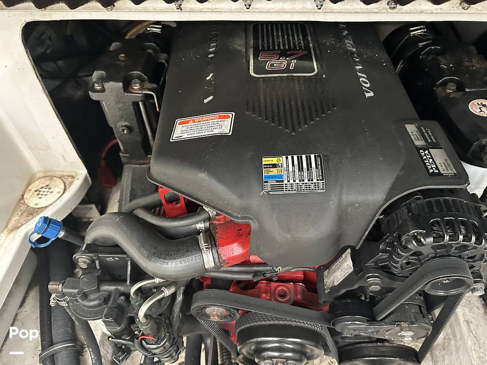 Slide: The Image of Crownline Boats 240 EX 2005 - 15085235