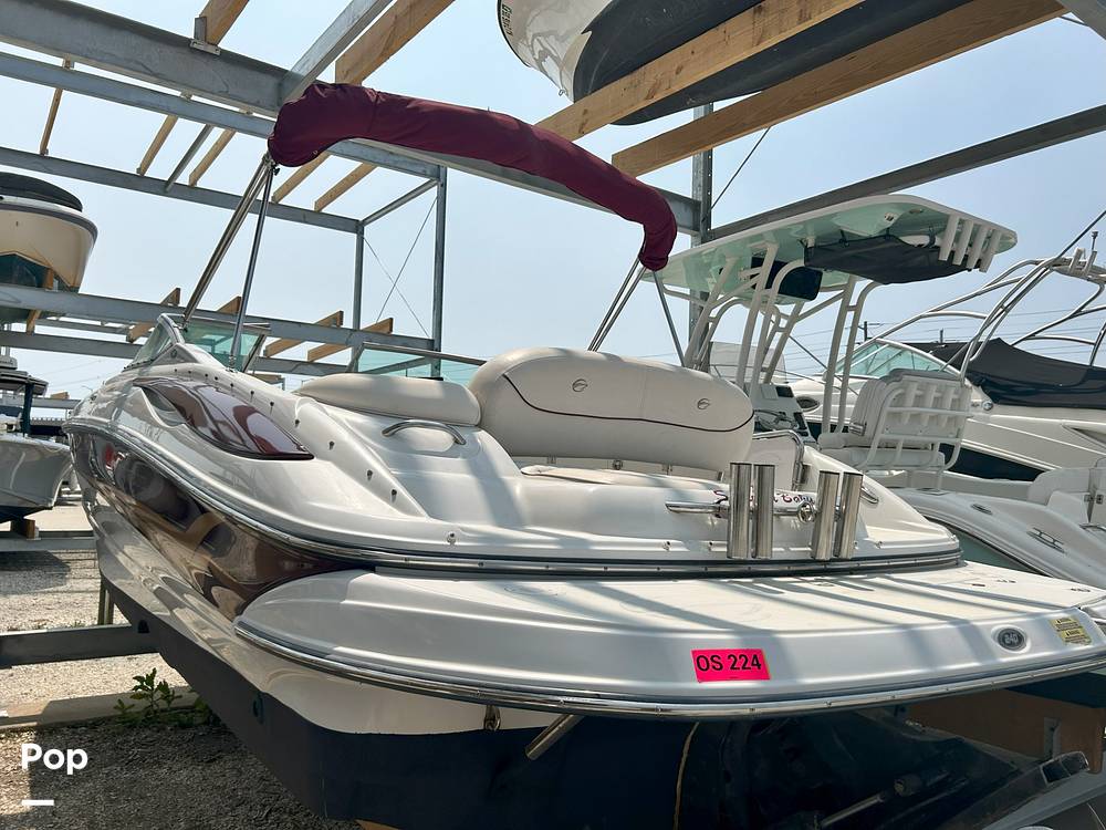 Slide: The Image of Crownline Boats 240 EX 2005 - 15601572