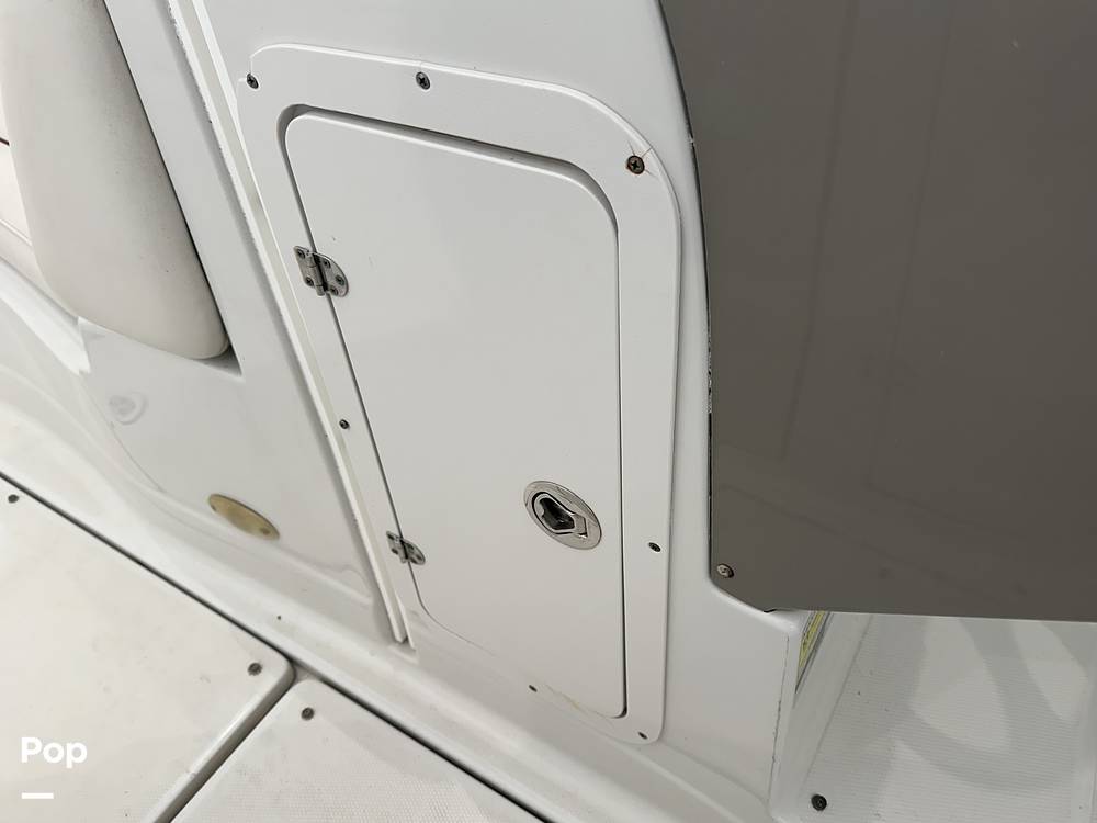 Slide: The Image of Crownline Boats 240 EX 2005 - 15085244