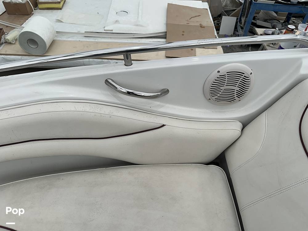 Slide: The Image of Crownline Boats 240 EX 2005 - 15085258