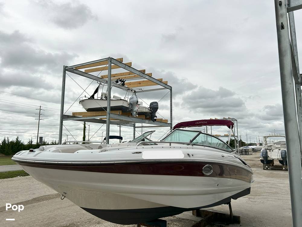 Slide: The Image of Crownline Boats 240 EX 2005 - 15641327