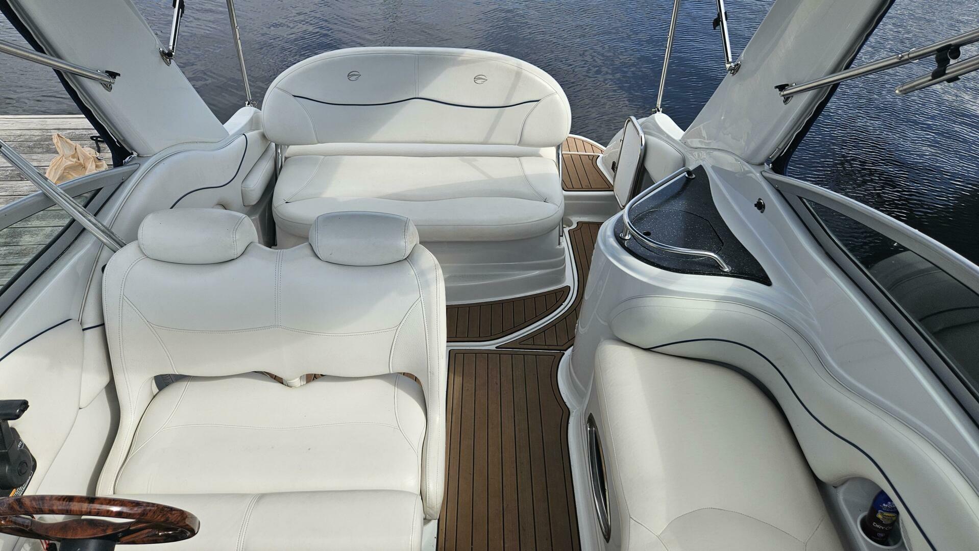 Slide: The Image of Crownline Boats 250 CR 2005 - 4532337