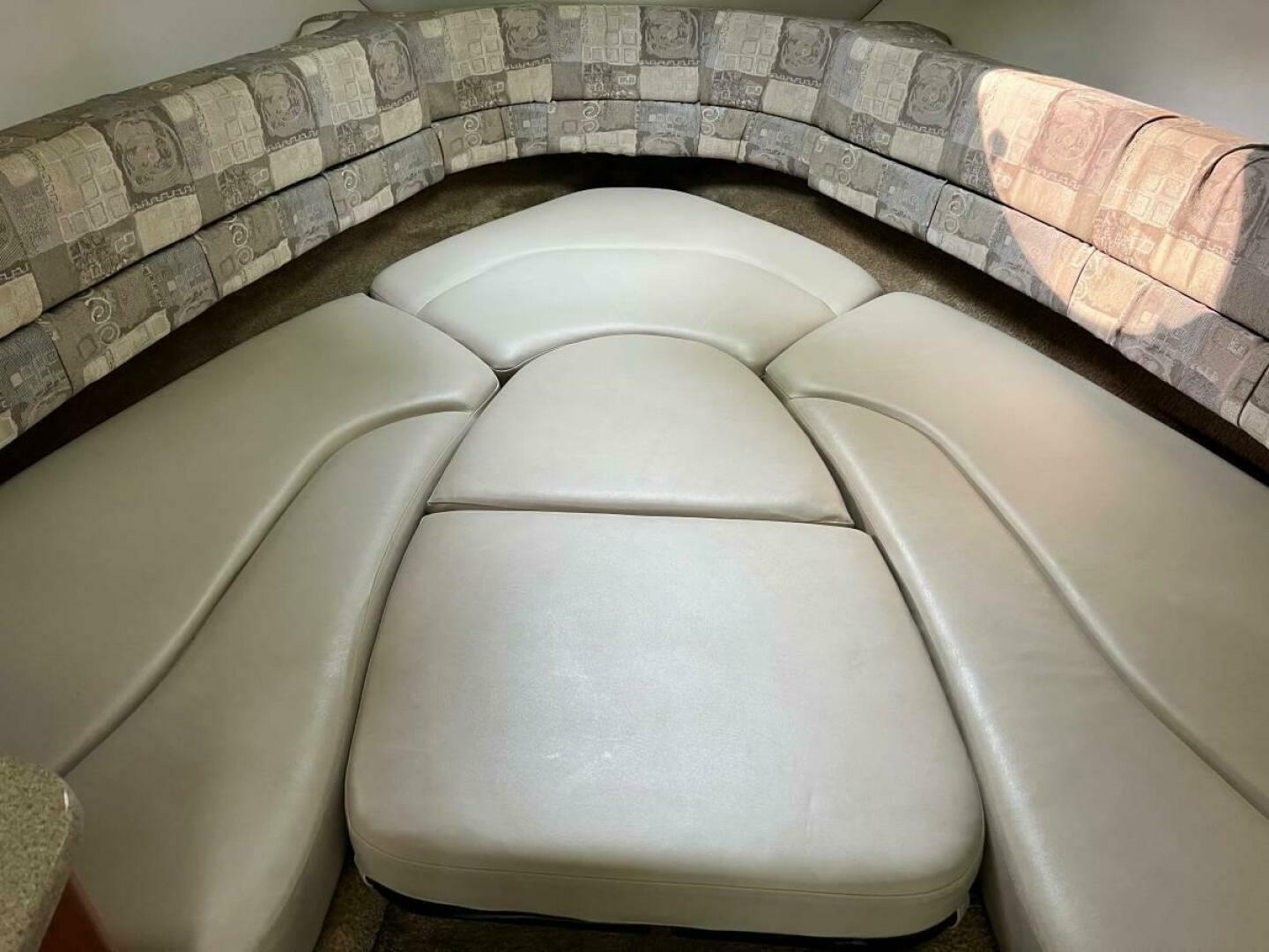Slide: The Image of Crownline Boats 250 CR 2005 - 4532361