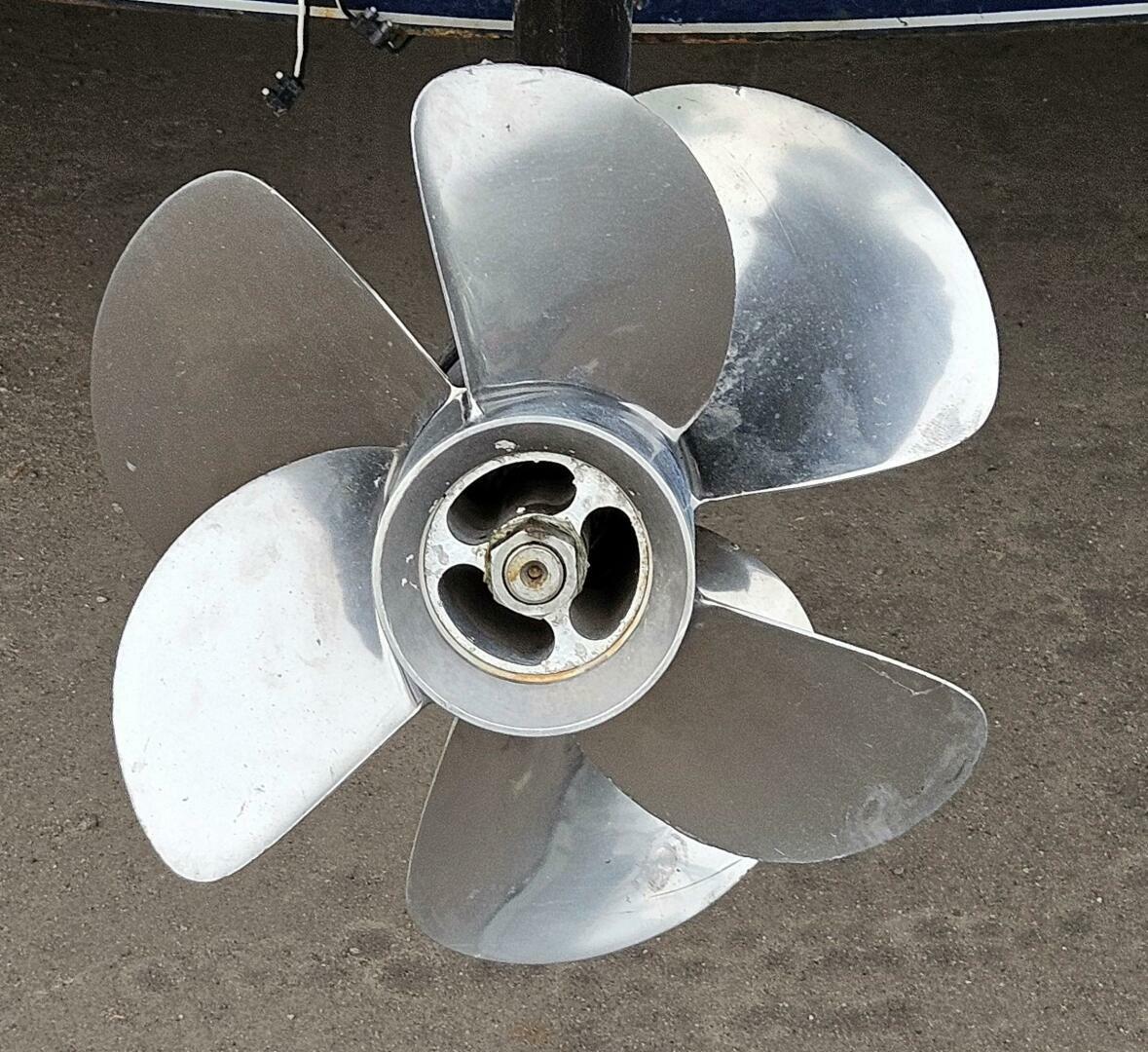 Slide: The Image of Crownline Boats 250 CR 2005 - 4532353