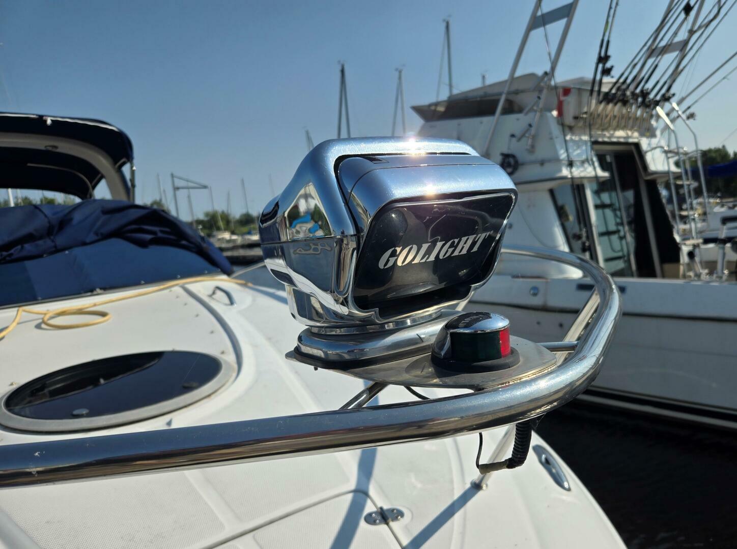 Slide: The Image of Crownline Boats 250 CR 2005 - 4541183