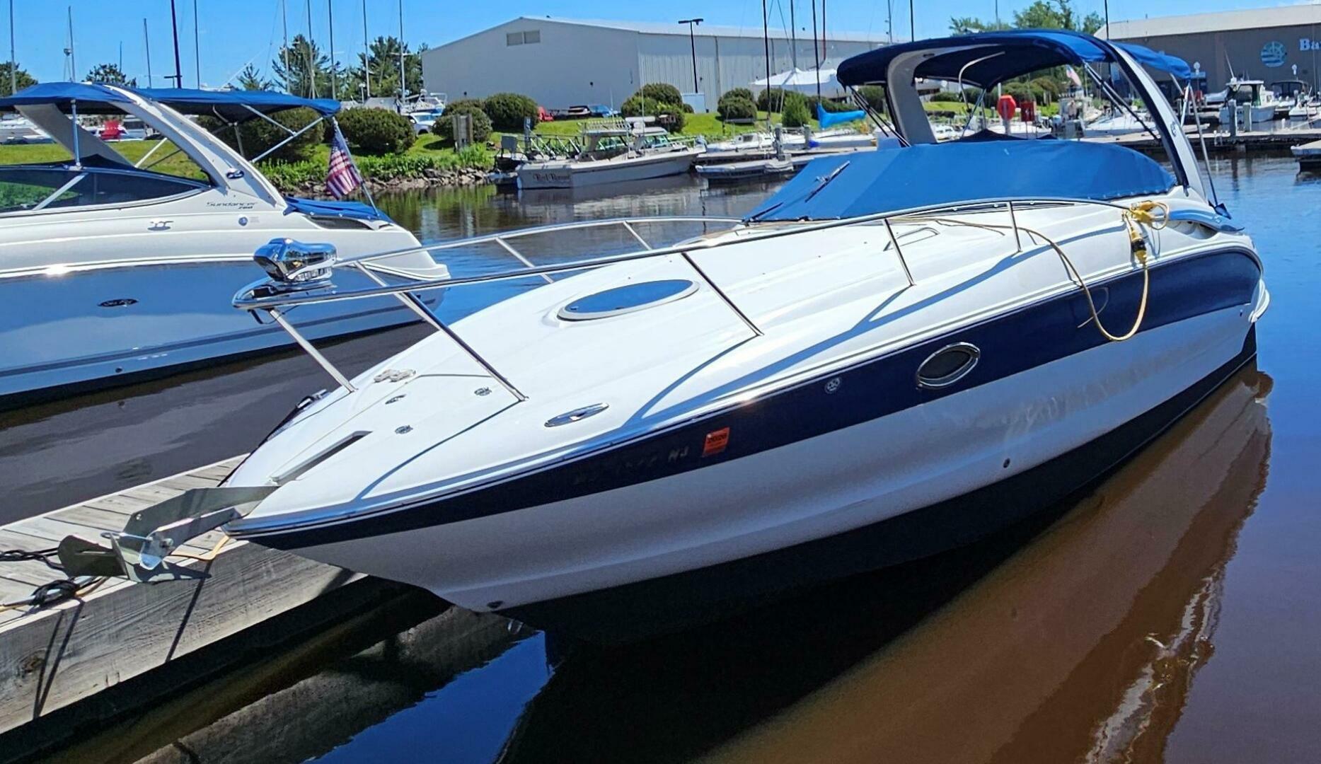 Slide: The Image of Crownline Boats 250 CR 2005 - 4532356