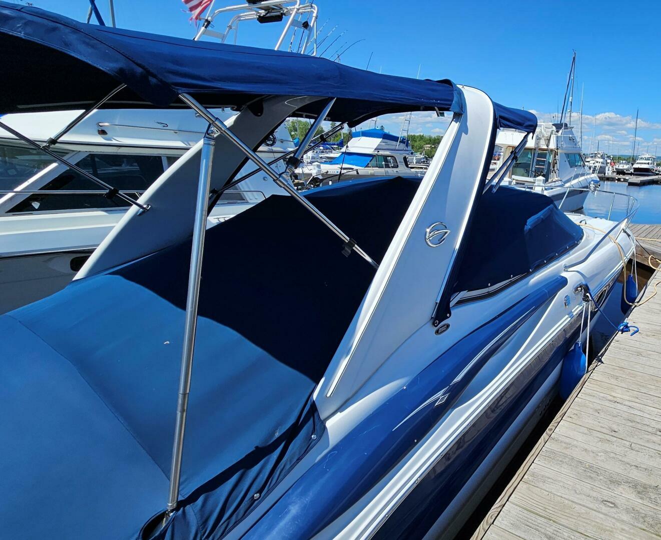 Slide: The Image of Crownline Boats 250 CR 2005 - 4532326