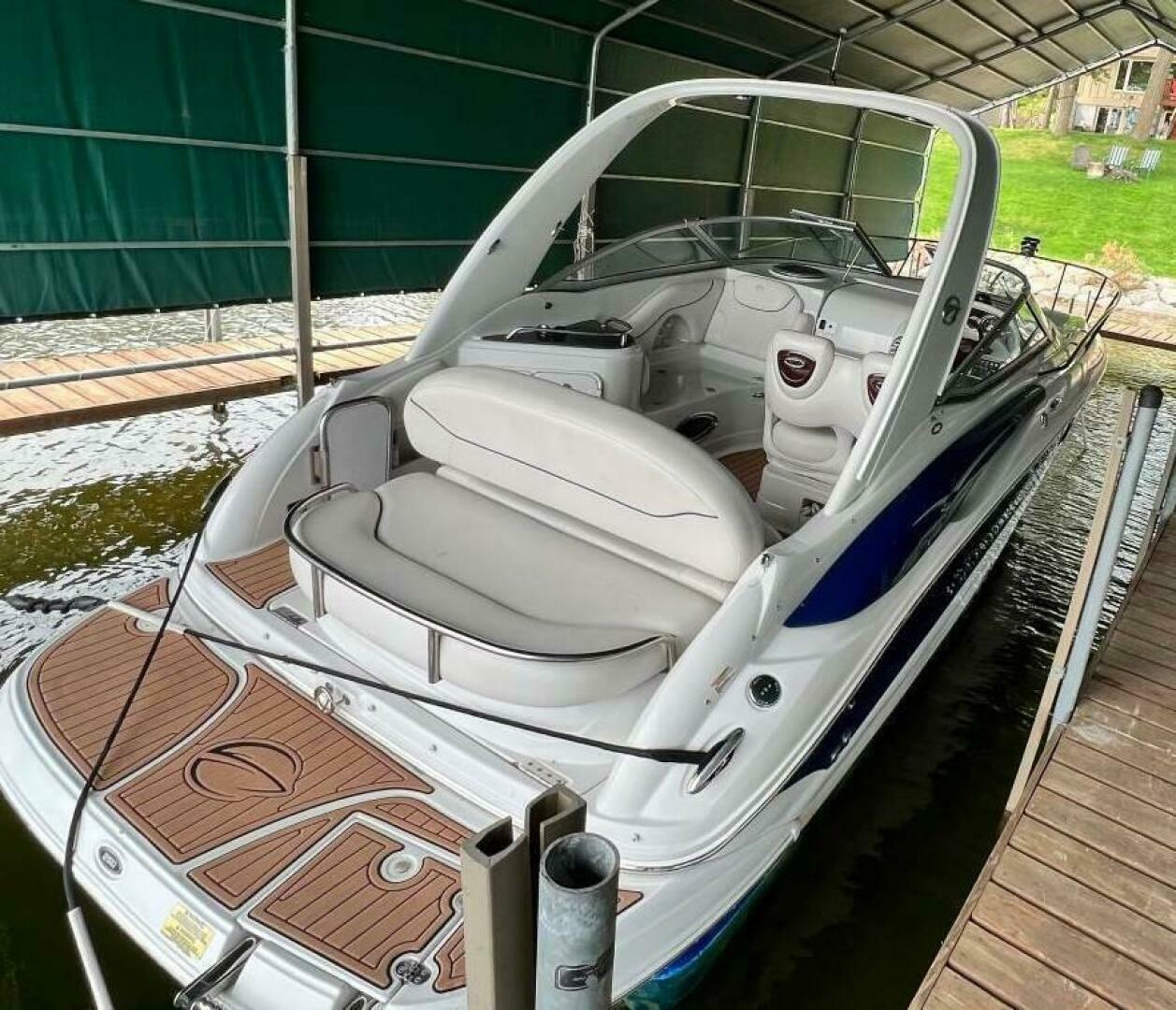 Slide: The Image of Crownline Boats 250 CR 2005 - 4532366