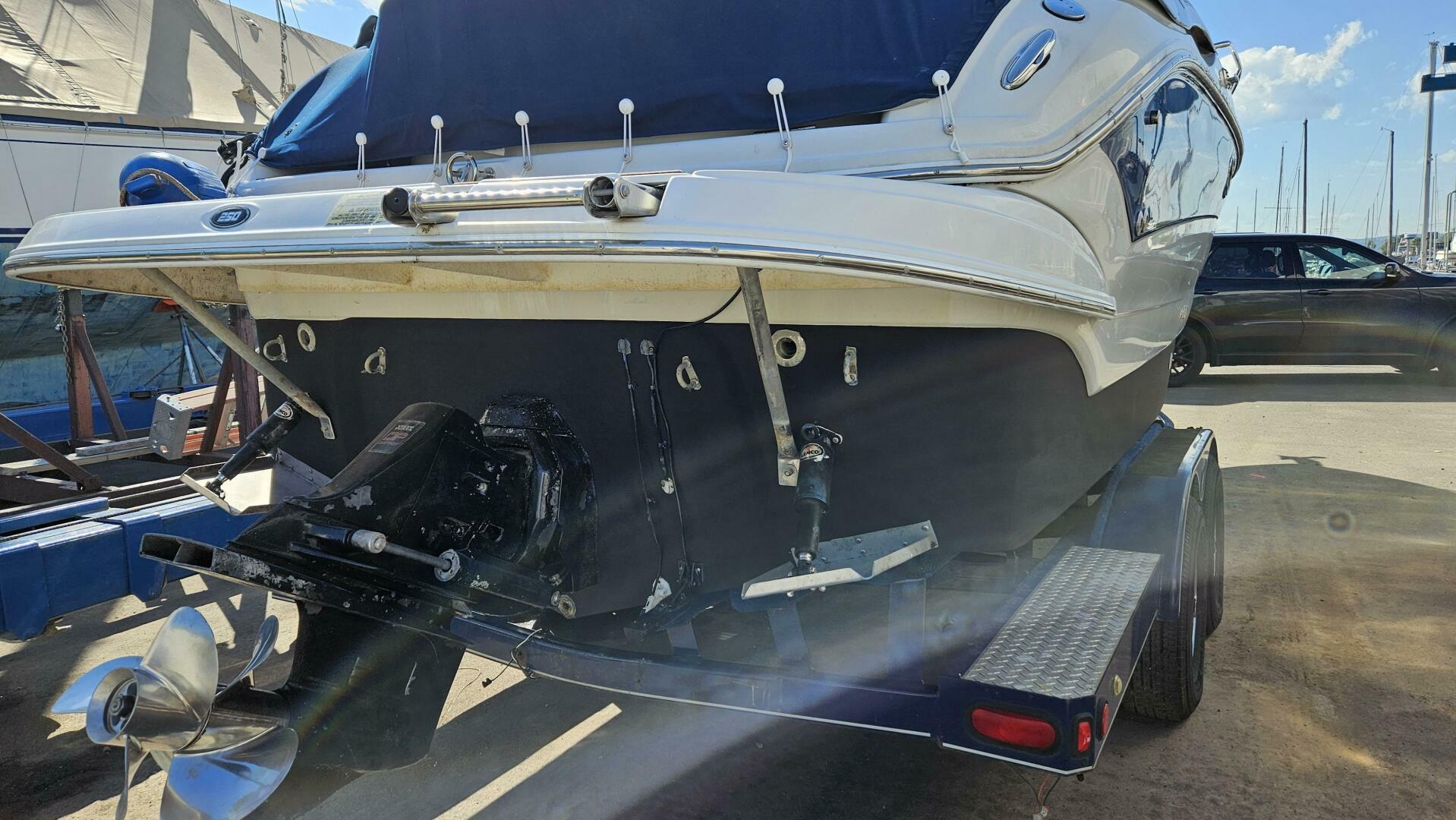 Slide: The Image of Crownline Boats 250 CR 2005 - 4532351