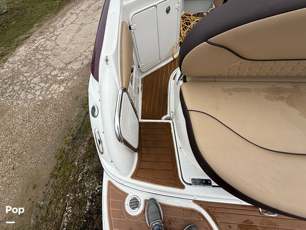 Slide: The Image of Crownline Boats 250 CR 2006 - 15426869