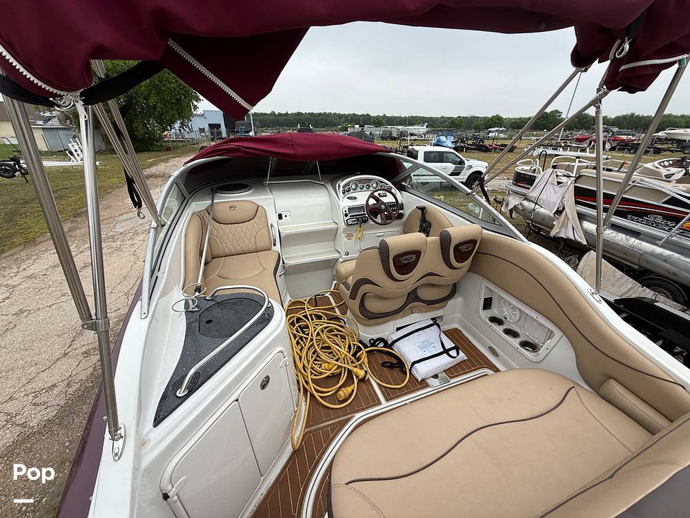 Slide: The Image of Crownline Boats 250 CR 2006 - 15426870