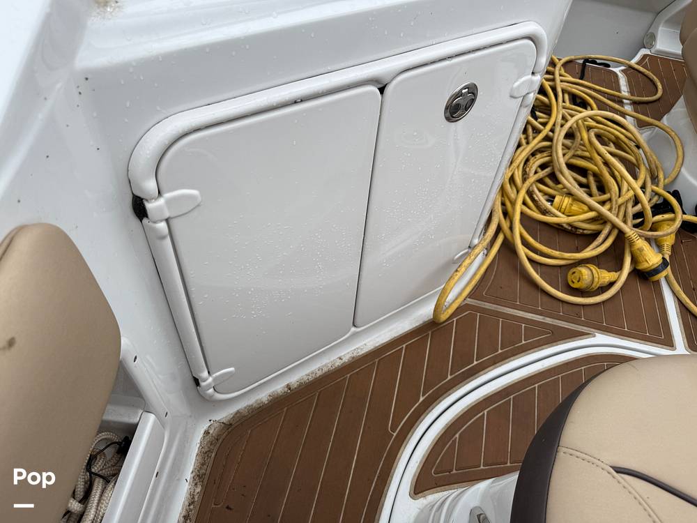 Slide: The Image of Crownline Boats 250 CR 2006 - 15426874