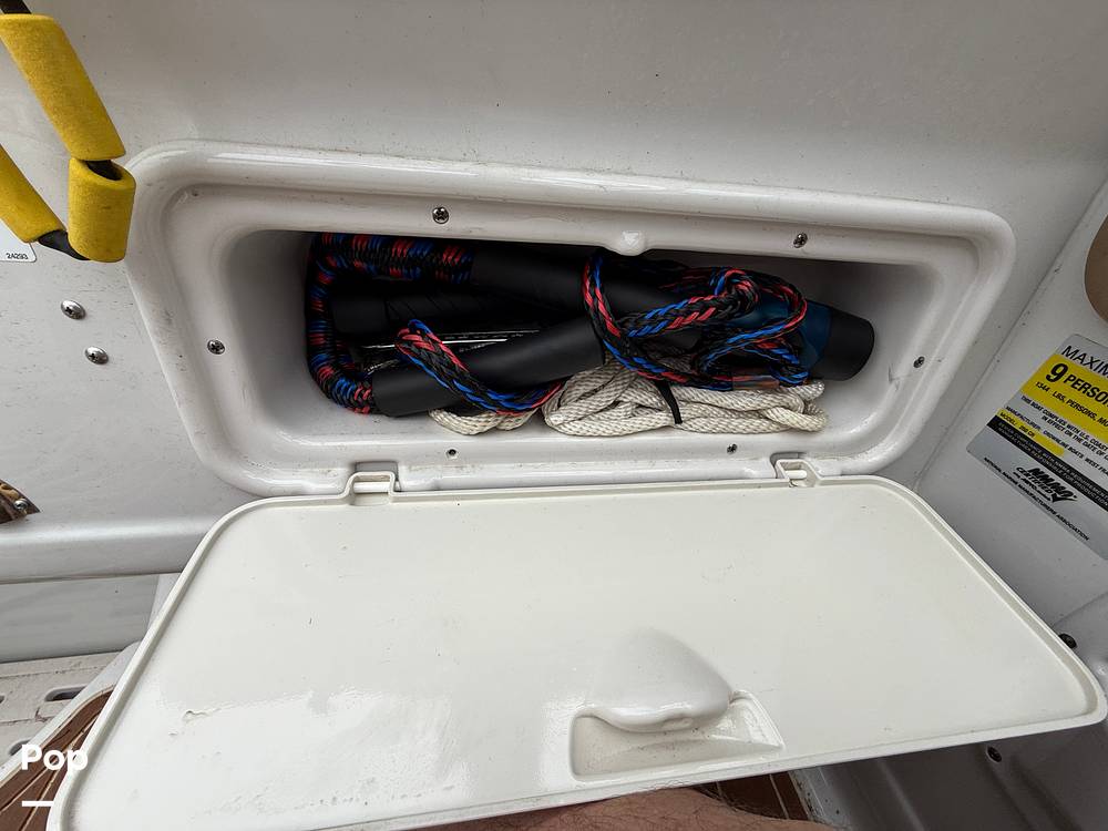 Slide: The Image of Crownline Boats 250 CR 2006 - 15426897