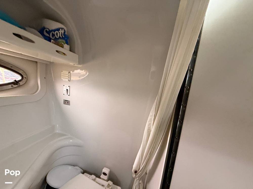 Slide: The Image of Crownline Boats 250 CR 2006 - 15426947