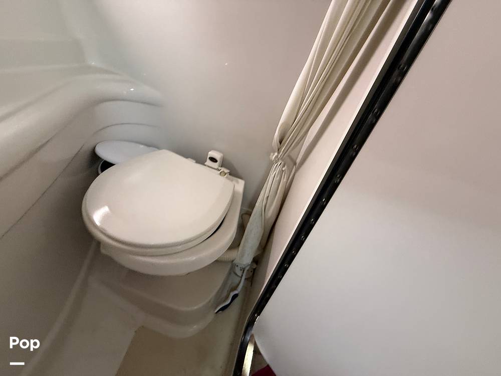 Slide: The Image of Crownline Boats 250 CR 2006 - 15426948