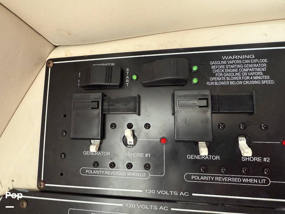 Slide: The Image of Crownline Boats 250 CR 2006 - 15426958