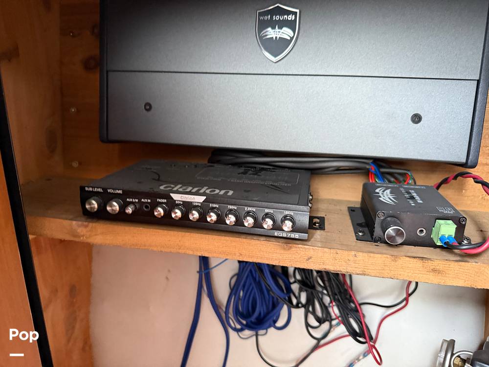 Slide: The Image of Crownline Boats 250 CR 2006 - 15426959