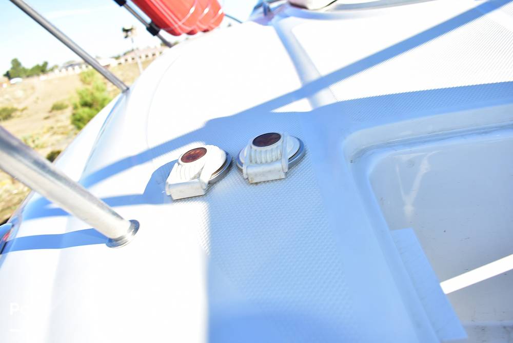 Slide: The Image of Crownline Boats 250 CR 2006 - 13349804