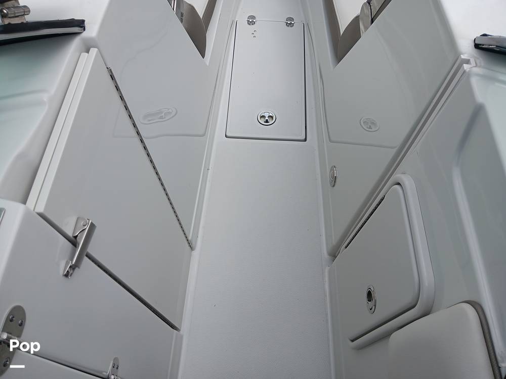 Slide: The Image of Crownline Boats 260XSS 2022 - 14559272