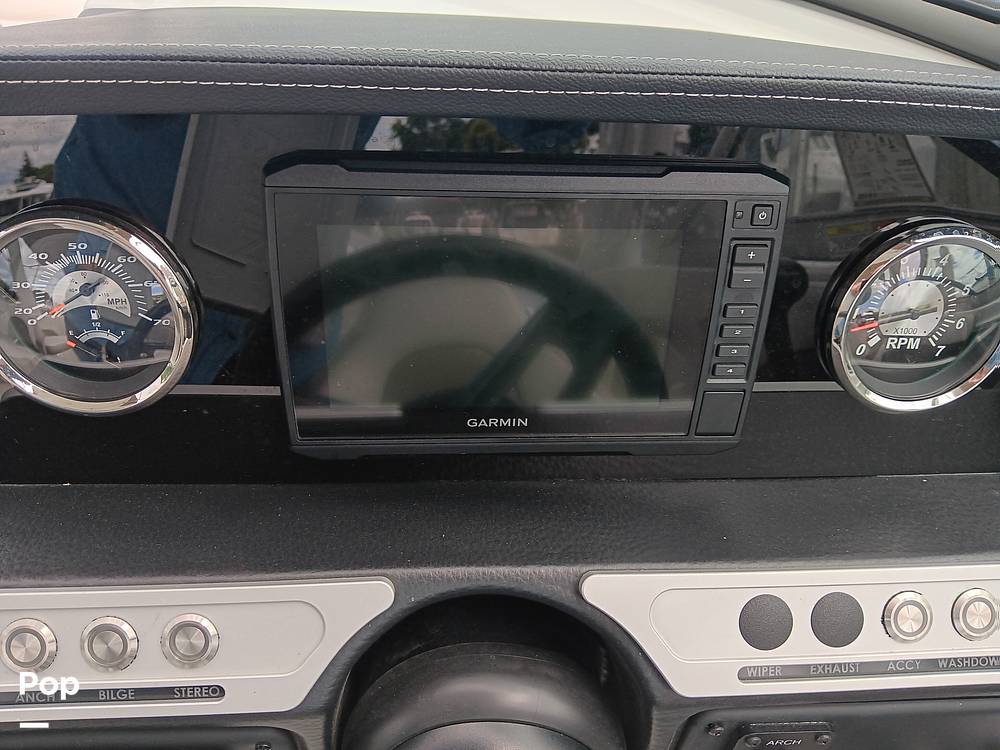 Slide: The Image of Crownline Boats 260XSS 2022 - 14559270