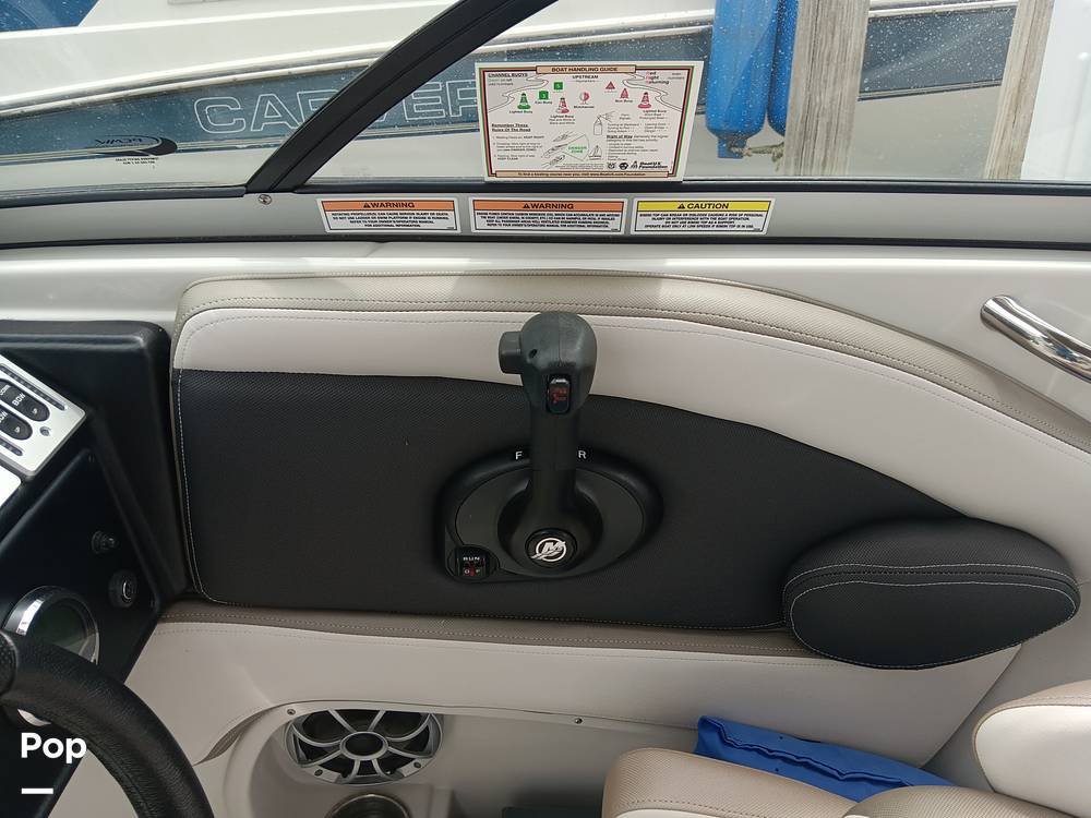 Slide: The Image of Crownline Boats 260XSS 2022 - 14559268
