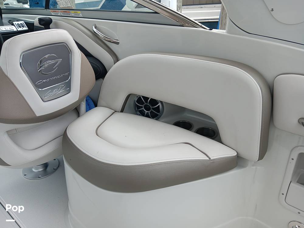 Slide: The Image of Crownline Boats 260XSS 2022 - 14559264