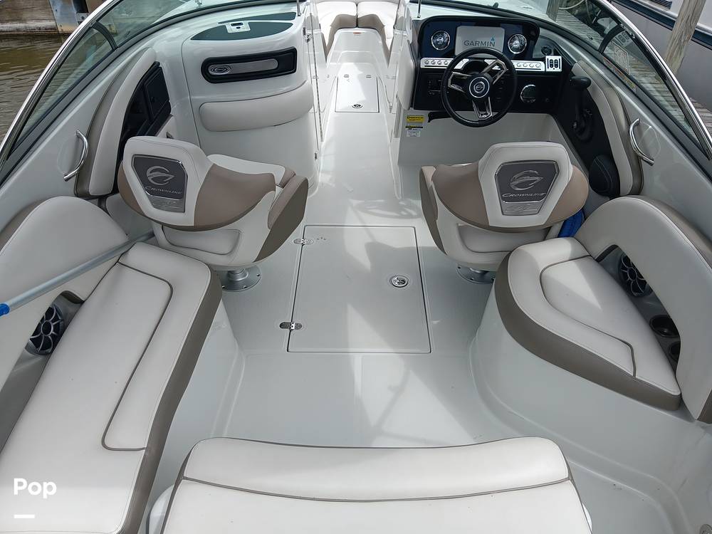 Slide: The Image of Crownline Boats 260XSS 2022 - 14559262
