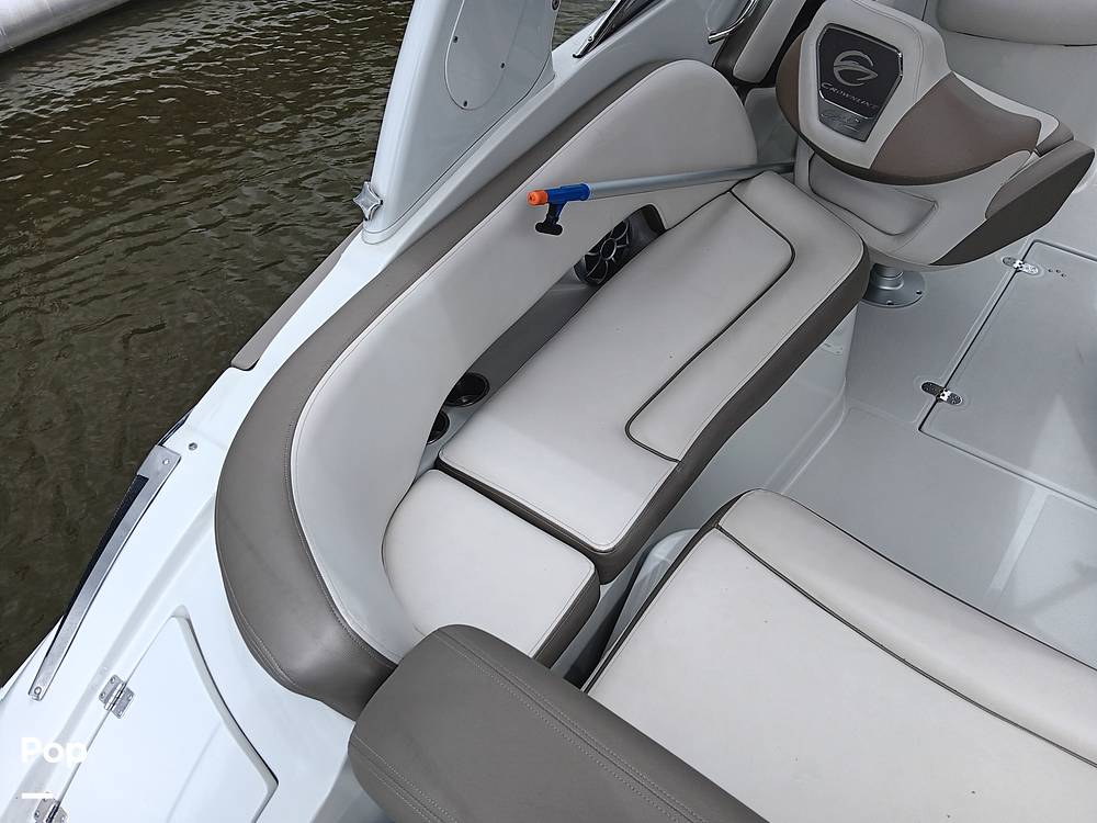 Slide: The Image of Crownline Boats 260XSS 2022 - 14559263