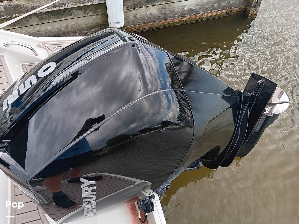 Slide: The Image of Crownline Boats 260XSS 2022 - 14559274