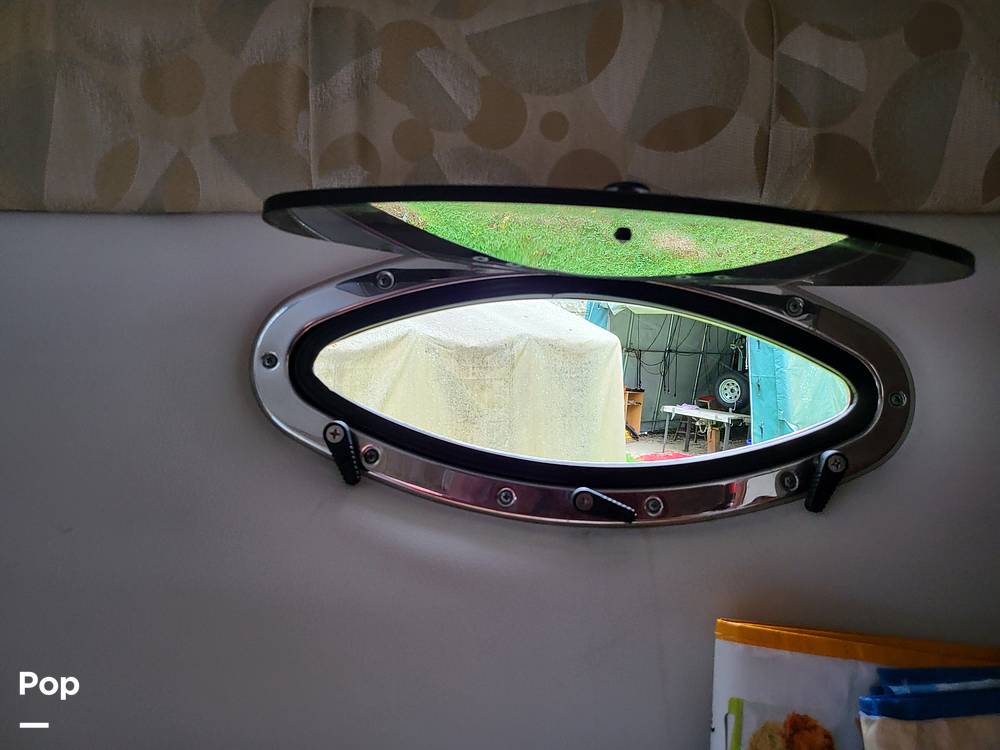 Slide: The Image of Crownline Boats 264 CR 2014 - 11080017