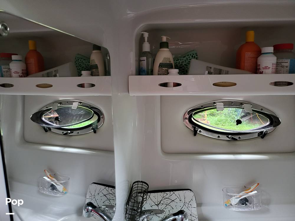 Slide: The Image of Crownline Boats 264 CR 2014 - 11080099