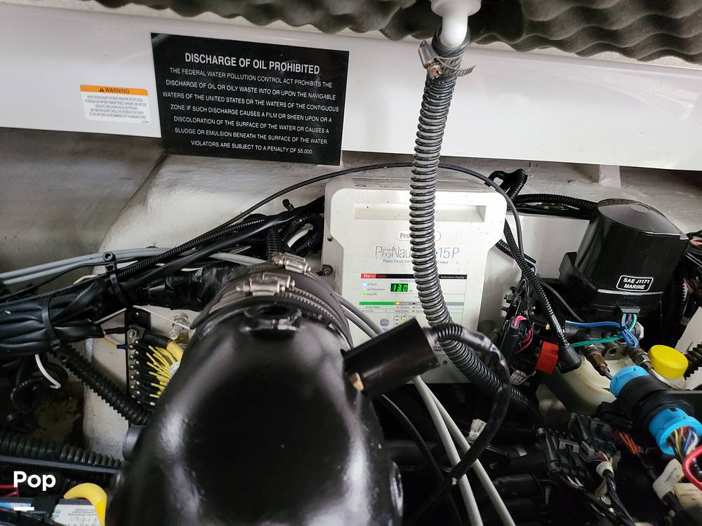 Slide: The Image of Crownline Boats 264 CR 2014 - 11080122