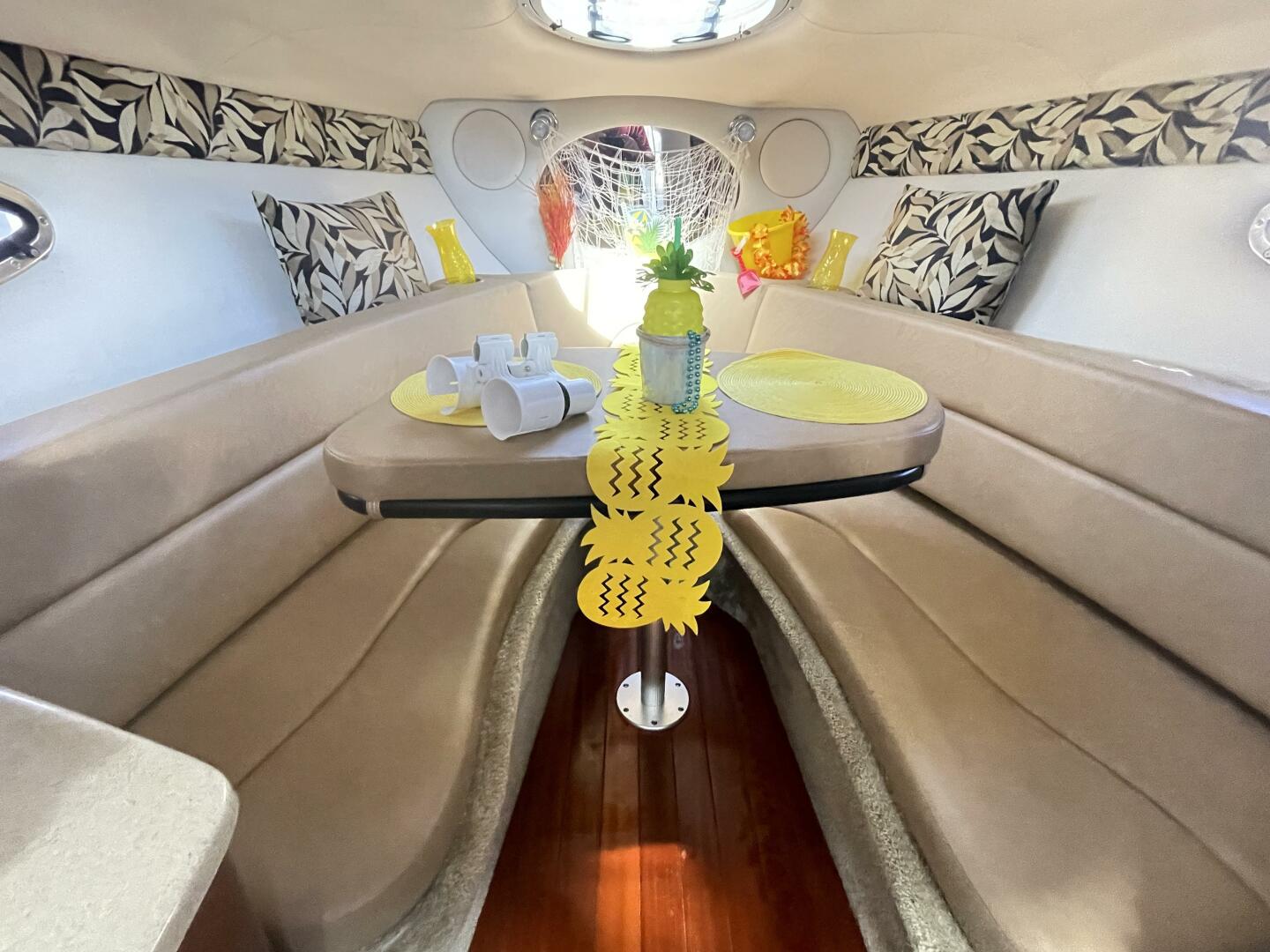 Slide: The Image of Crownline Boats 264 CR 2018 - 4441317
