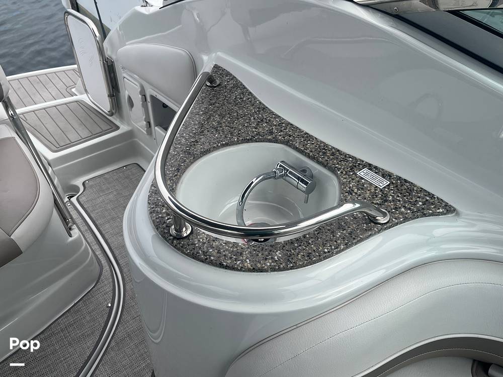 Slide: The Image of Crownline Boats 264 CR 2021 - 15565262