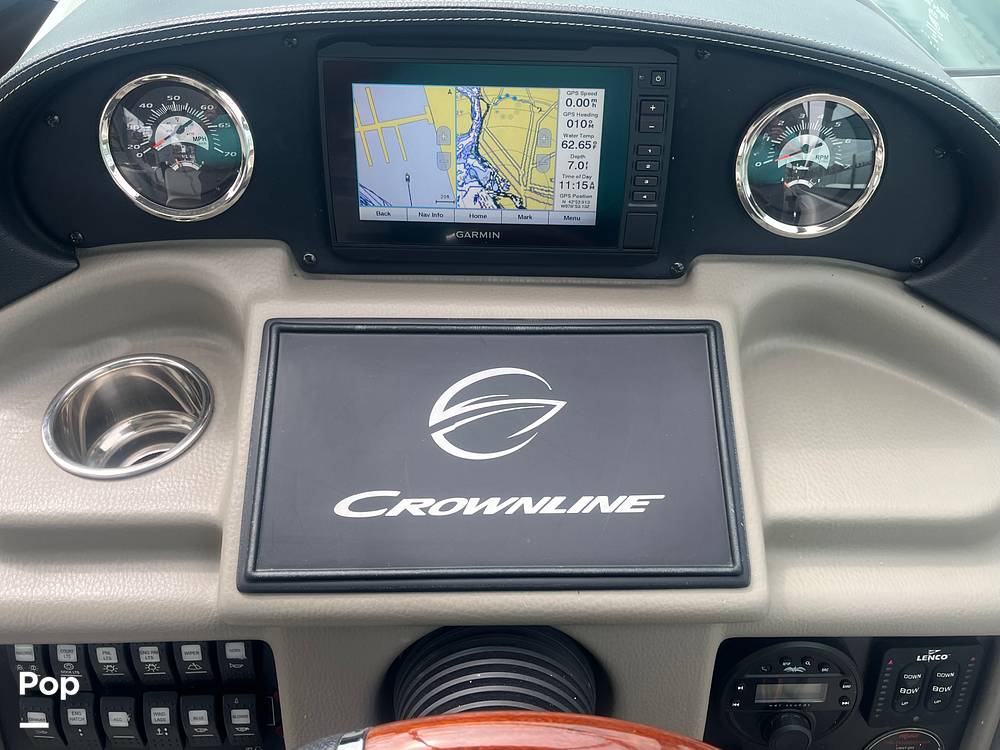 Slide: The Image of Crownline Boats 264 CR 2021 - 15565277