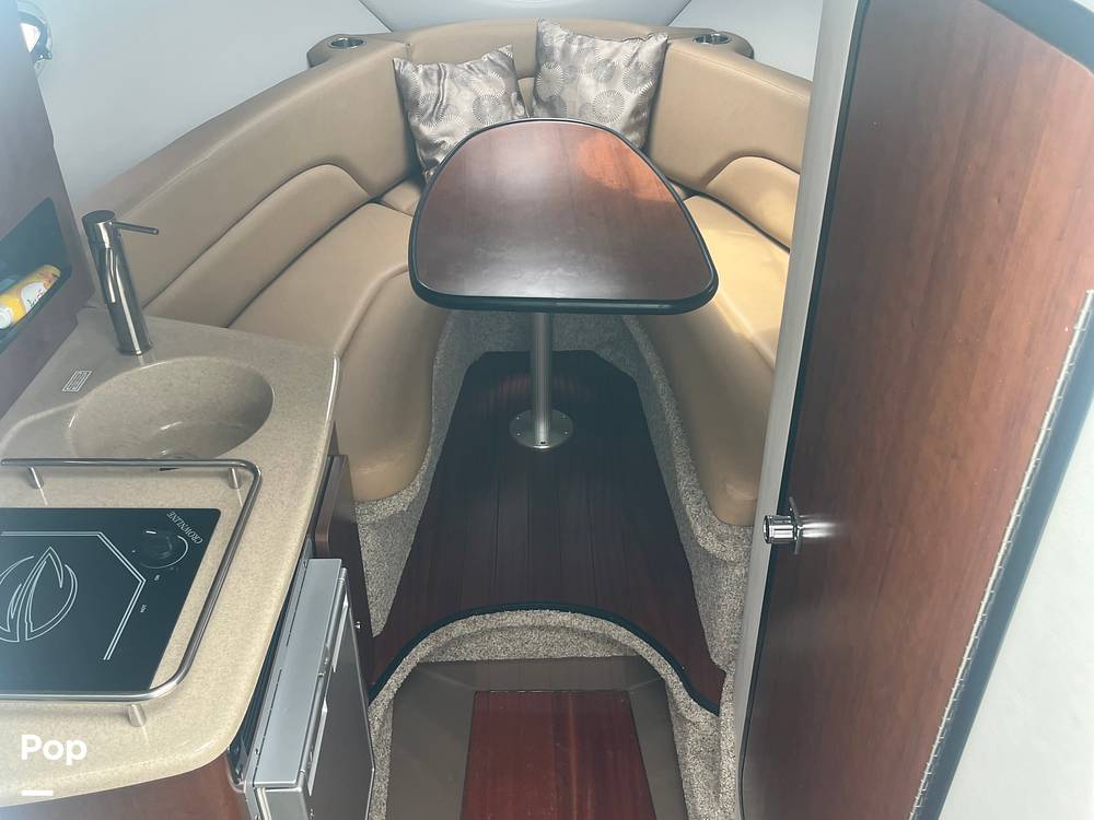 Slide: The Image of Crownline Boats 264 CR 2021 - 15565283