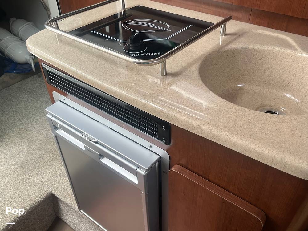 Slide: The Image of Crownline Boats 264 CR 2021 - 15565291