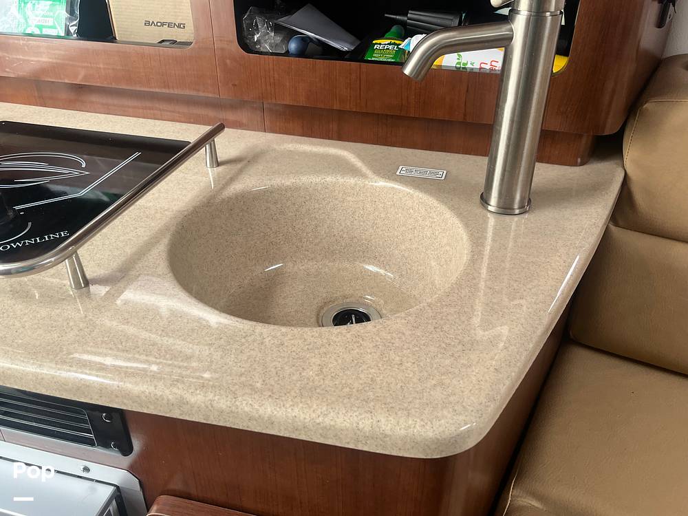 Slide: The Image of Crownline Boats 264 CR 2021 - 15565292