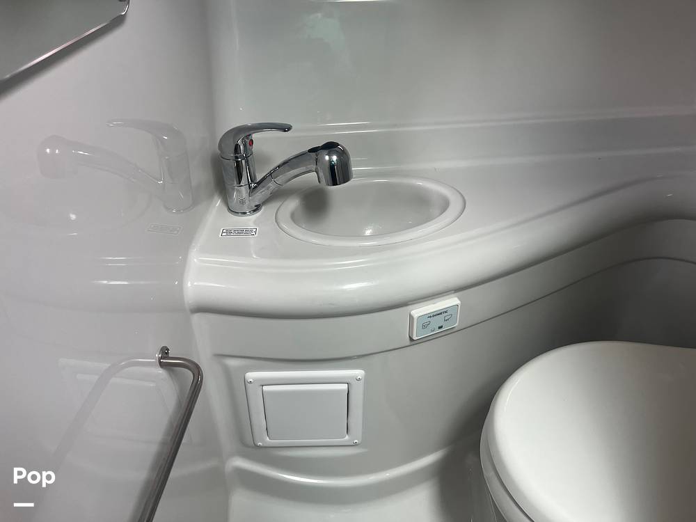 Slide: The Image of Crownline Boats 264 CR 2021 - 15565298