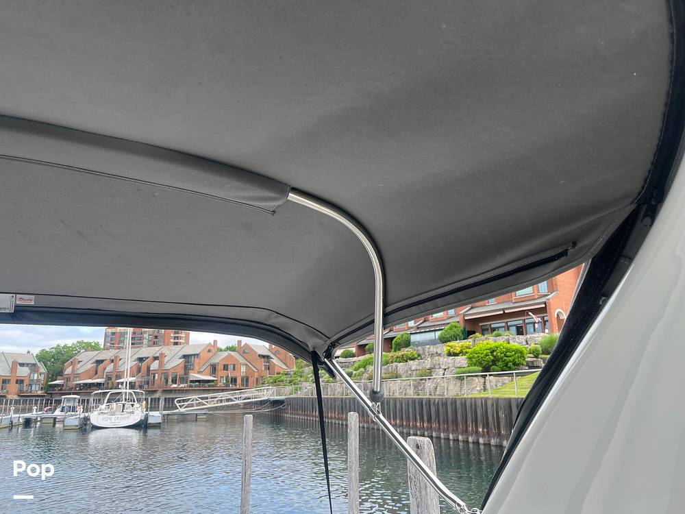 Slide: The Image of Crownline Boats 264 CR 2021 - 15565309