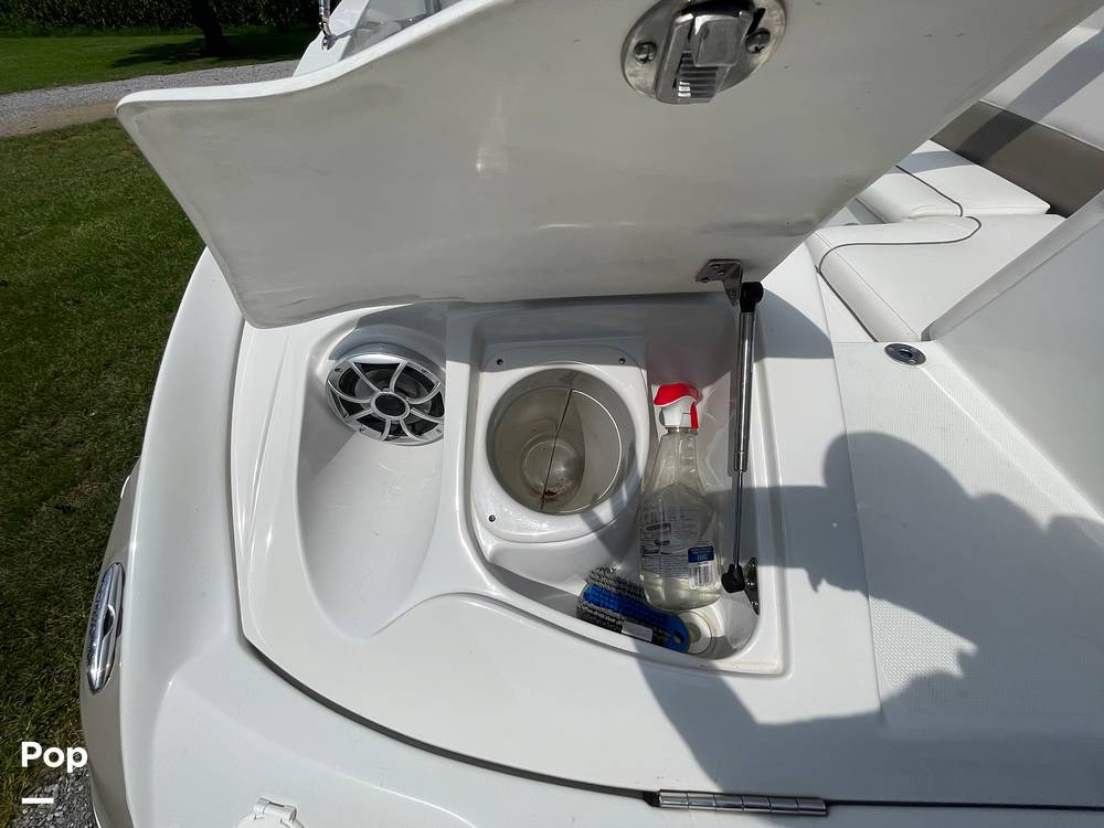 Slide: The Image of Crownline Boats 265 SS 2011 - 12926503