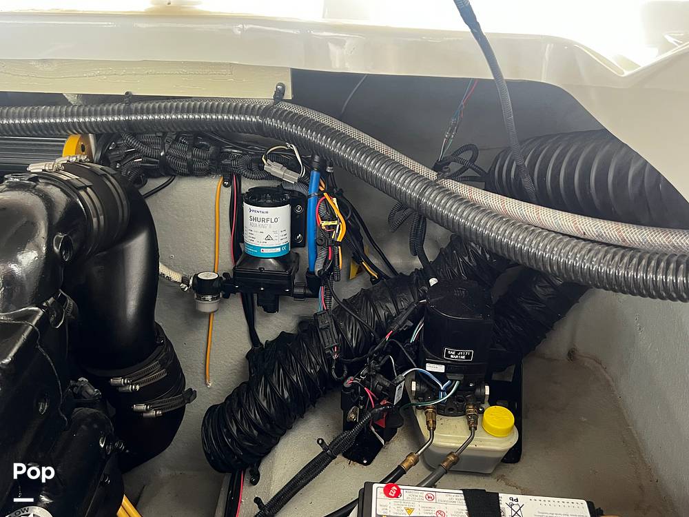 Slide: The Image of Crownline Boats 265ss 2020 - 15661028