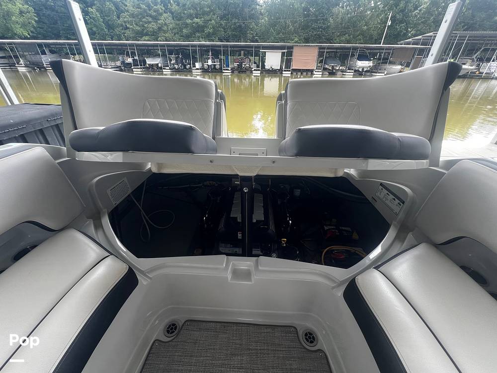 Slide: The Image of Crownline Boats 265ss 2020 - 15661035