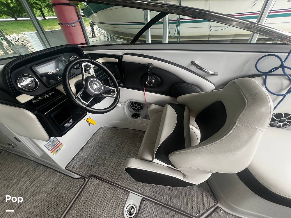 Slide: The Image of Crownline Boats 265ss 2020 - 15661038