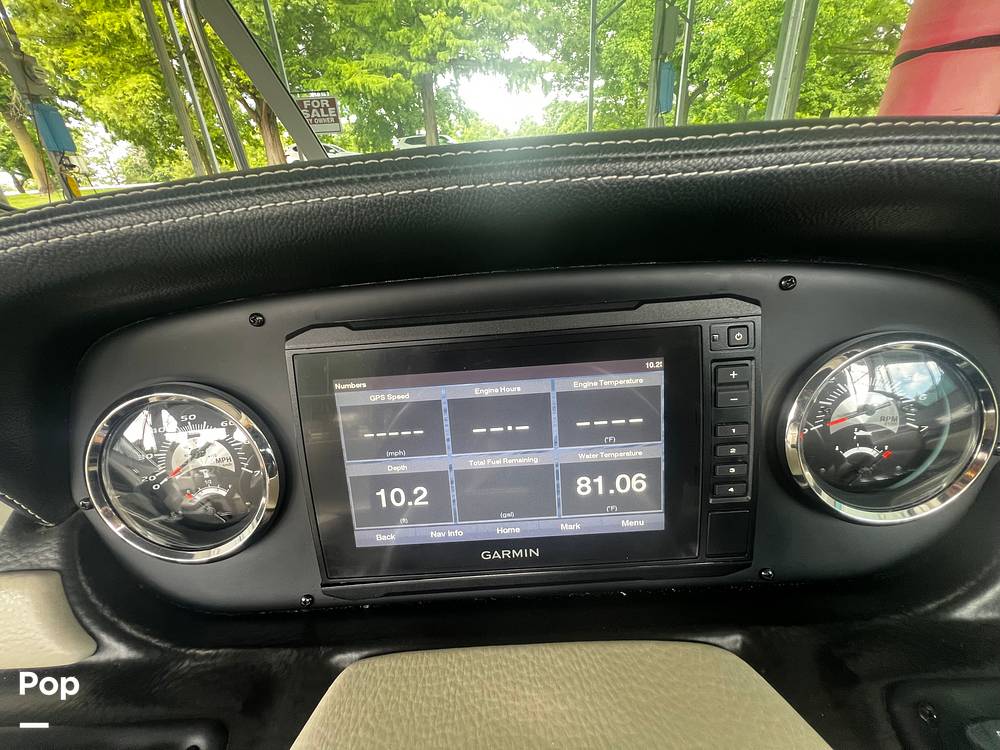 Slide: The Image of GPS / Fishfinder - 15661042