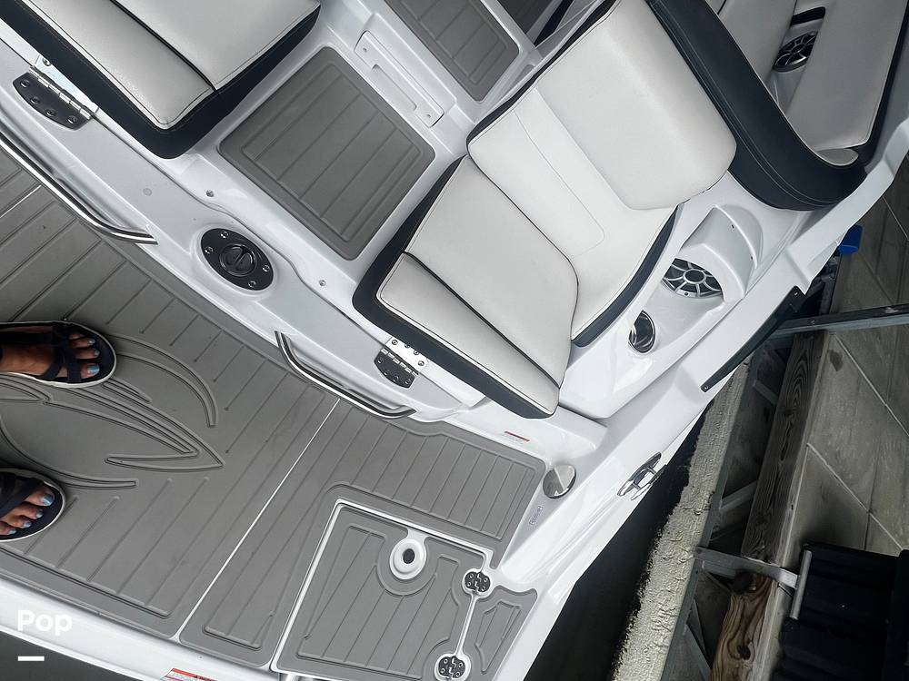Slide: The Image of Crownline Boats 265ss 2020 - 15661043