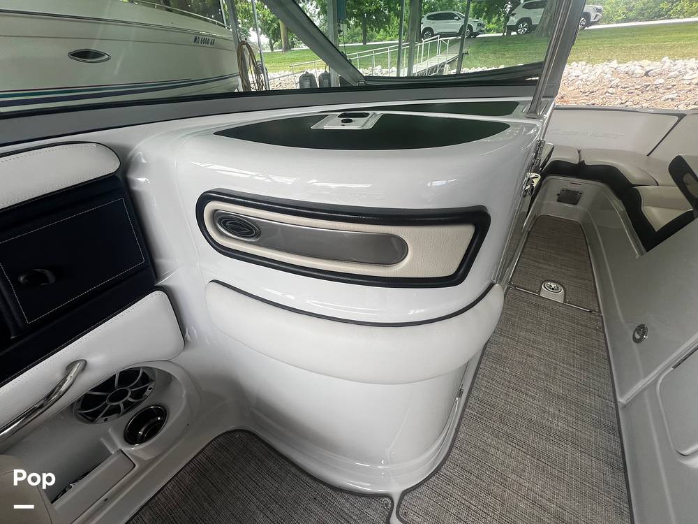 Slide: The Image of Crownline Boats 265ss 2020 - 15661053